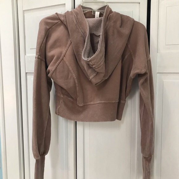 Anthropologie Daily Practice NWT, cotton mix, hooded crop. Dusty rose- M - Picture 2 of 6